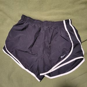 Size M Nike running shorts